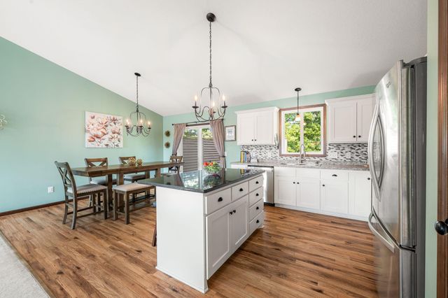 1617 129th Avenue NE, Blaine, MN 55449