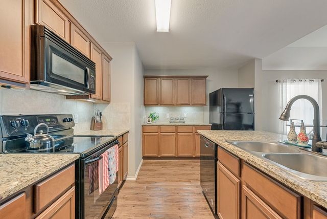 1204 Savannah Ridge Drive, Princeton, TX 75407