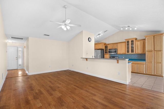 2375 Seaford Dr., Longs, SC 29568