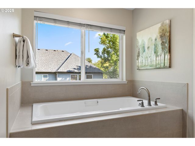 7123 Sw IRON HORSE St, Wilsonville, OR 97070