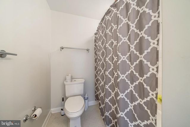 921 HARRISON CIR, Alexandria, VA 22304