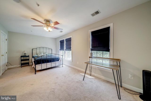 921 HARRISON CIR, Alexandria, VA 22304