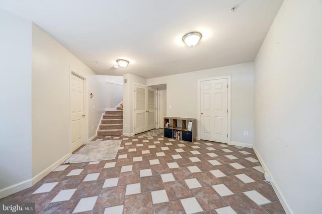 921 HARRISON CIR, Alexandria, VA 22304