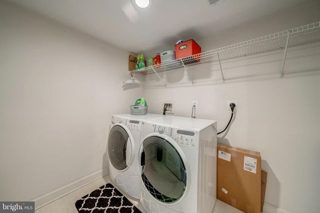 921 HARRISON CIR, Alexandria, VA 22304