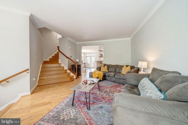 921 HARRISON CIR, Alexandria, VA 22304