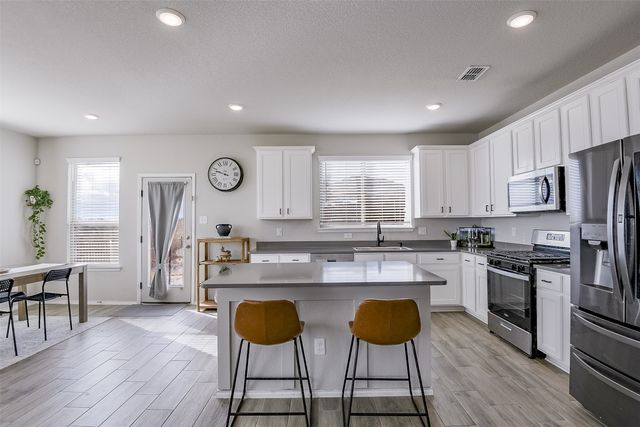 10905 Golden Barrel Court, Fort Worth, TX 76108