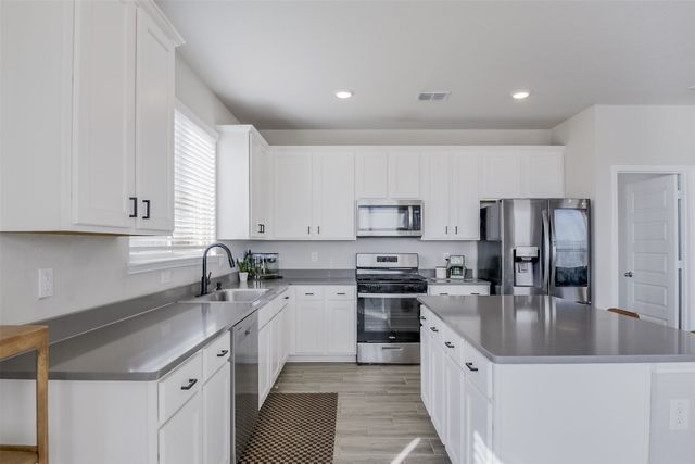 10905 Golden Barrel Court, Fort Worth, TX 76108