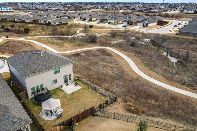 10905 Golden Barrel Court, Fort Worth, TX 76108