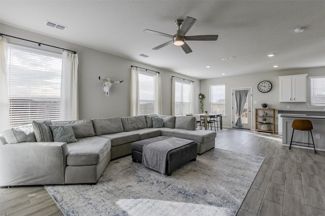 10905 Golden Barrel Court, Fort Worth, TX 76108