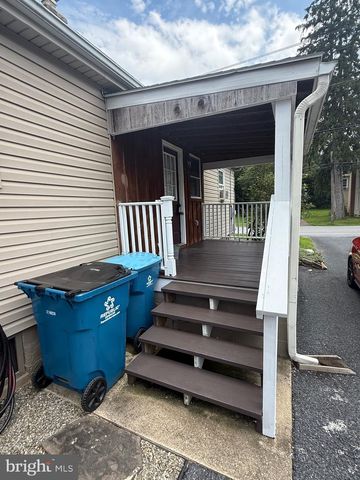 755 TURNPIKE RD, Elizabethtown, PA 17022
