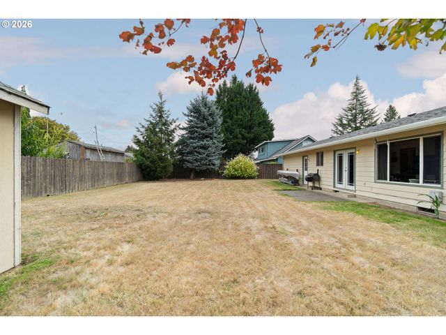 2867 Ne AZALEA St, Hillsboro, OR 97124