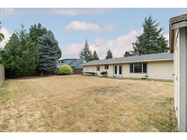 2867 Ne AZALEA St, Hillsboro, OR 97124