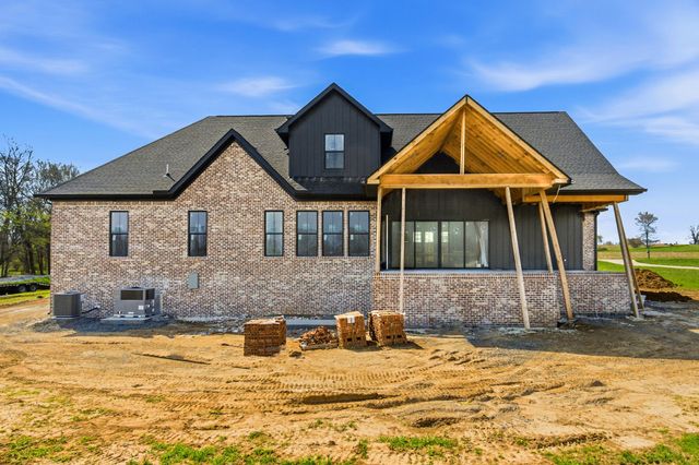 293 Aplin Branch Rd, Cottontown, TN 37048