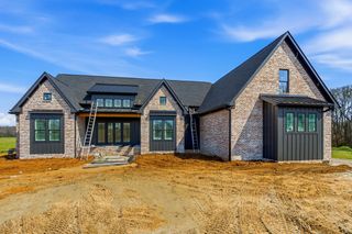 293 Aplin Branch Rd, Cottontown, TN 37048