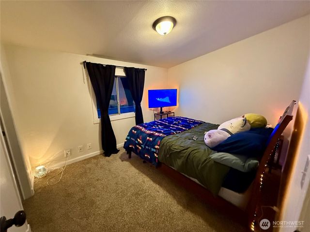 25411 96th Avenue E, Graham, WA 98338