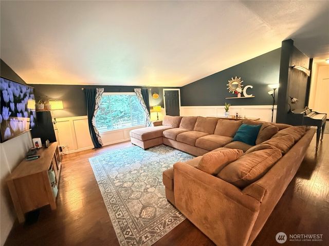 25411 96th Avenue E, Graham, WA 98338