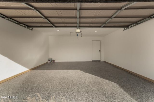 516 E GREENWAY Drive, Tempe, AZ 85282