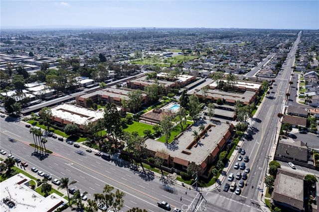 6600 Warner 48, Huntington Beach, CA 92647