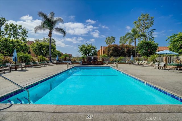 6600 Warner 48, Huntington Beach, CA 92647
