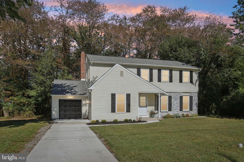37 OSAGE TR., Medford Lakes, NJ 08055