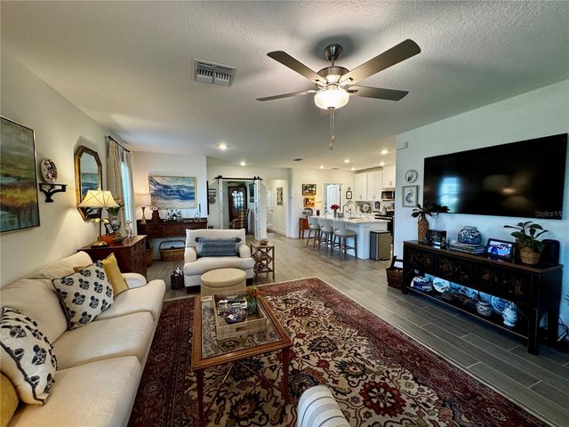 32040 GRIFFIN SANDS LN, San Antonio, FL 33576
