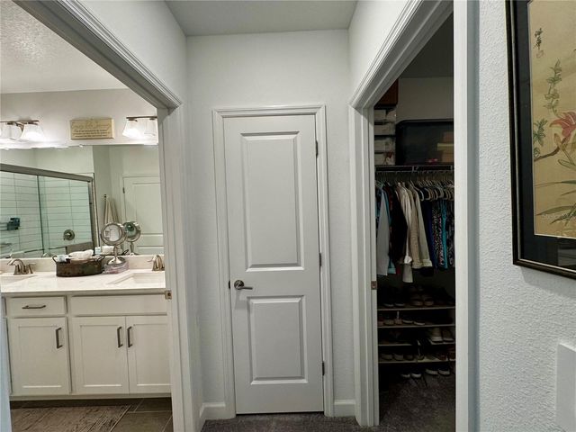32040 GRIFFIN SANDS LN, San Antonio, FL 33576