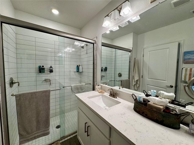32040 GRIFFIN SANDS LN, San Antonio, FL 33576