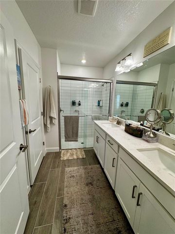 32040 GRIFFIN SANDS LN, San Antonio, FL 33576