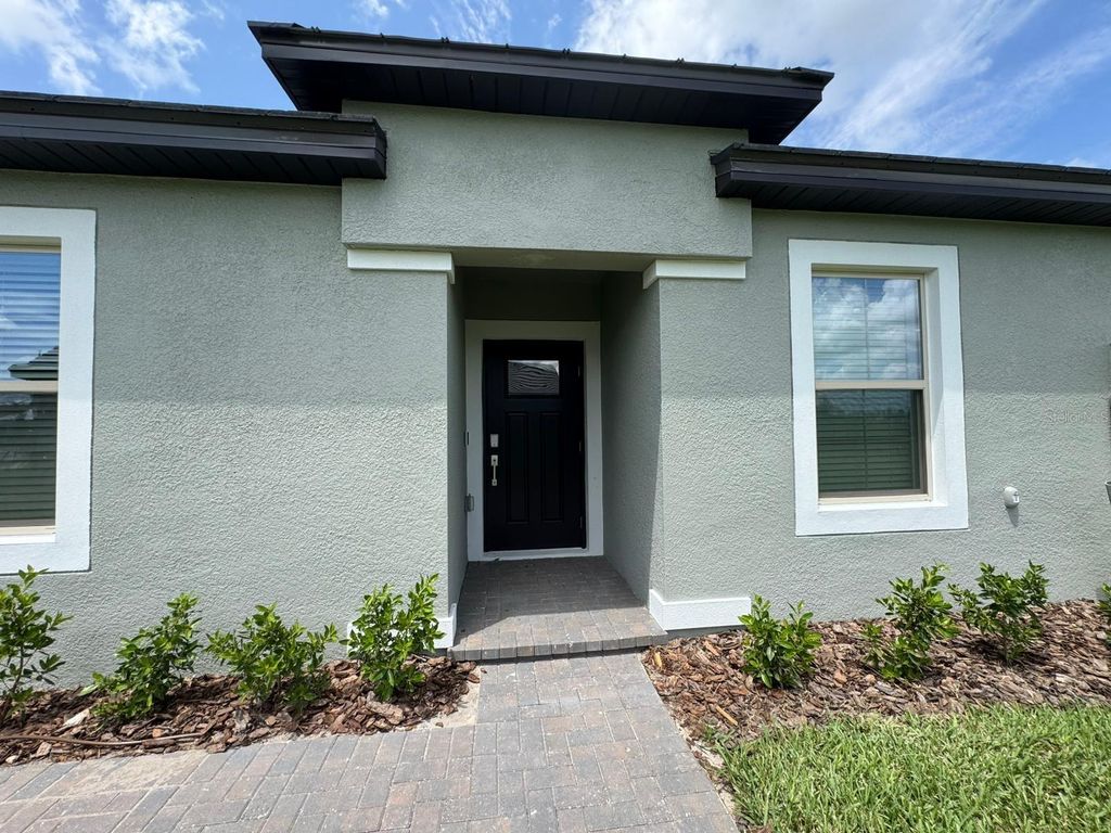 32040 GRIFFIN SANDS LN, San Antonio, FL 33576
