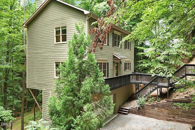 629 Brookview Drive, Chapel Hill, NC 27514