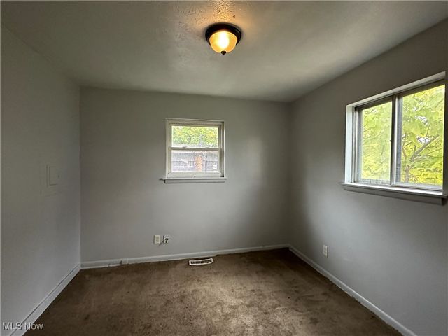 3369 E 146 Street, Cleveland, OH 44120