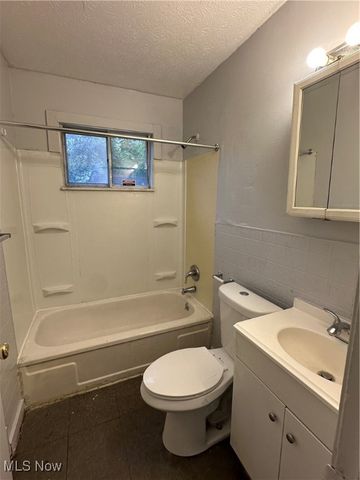 3369 E 146 Street, Cleveland, OH 44120