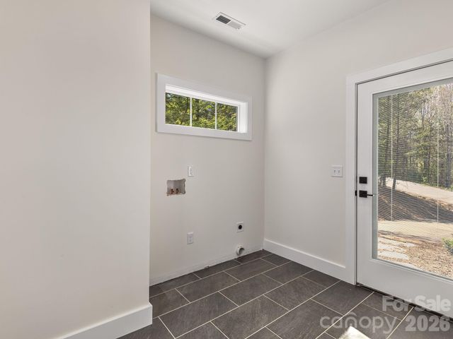 94 Spicewood Road, Weaverville, NC 28787