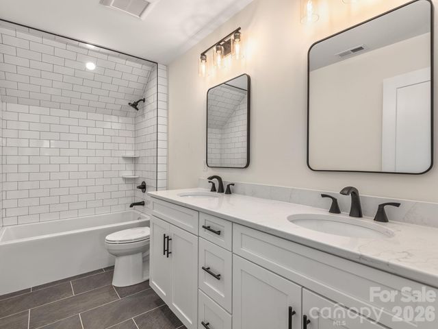 94 Spicewood Road, Weaverville, NC 28787