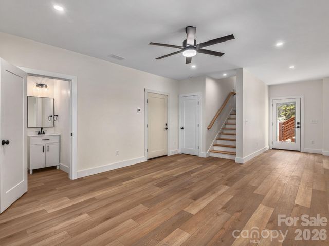 94 Spicewood Road, Weaverville, NC 28787