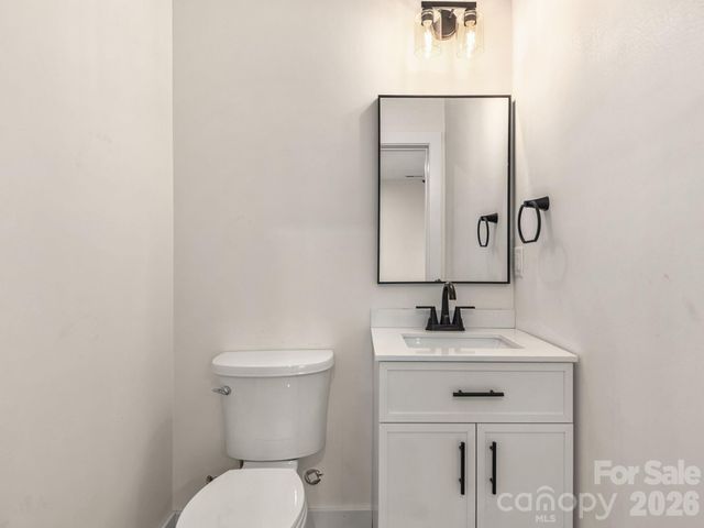 94 Spicewood Road, Weaverville, NC 28787