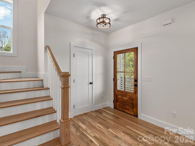 94 Spicewood Road, Weaverville, NC 28787