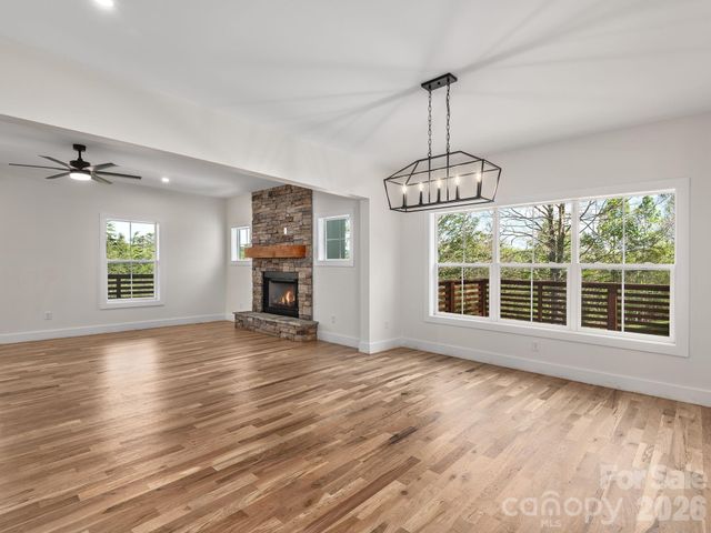 94 Spicewood Road, Weaverville, NC 28787