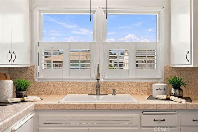 2522 Robinson Street, Redondo Beach, CA 90278