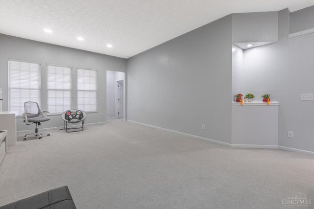 6552 Twin Lakes Drive, Mason, OH 45040