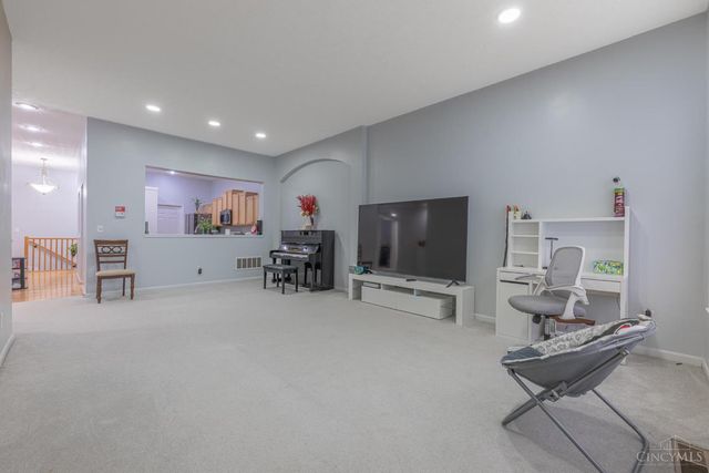 6552 Twin Lakes Drive, Mason, OH 45040