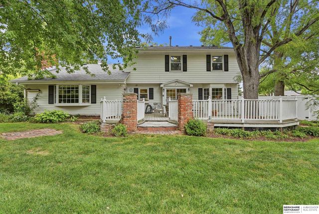 13905 Poppleton Circle, Omaha, NE 68144