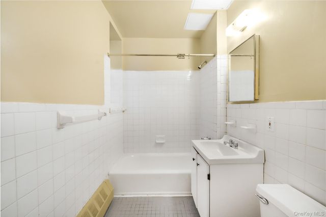 472 Bainbridge Street 1B, Brooklyn, NY 11233