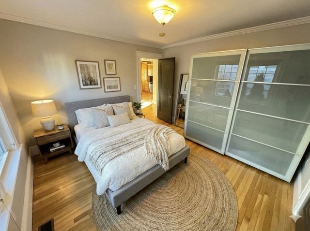 129 Hillside Rd. 1, Watertown, MA 02472