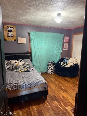 64 Viscose Road, Parkersburg, WV 26101