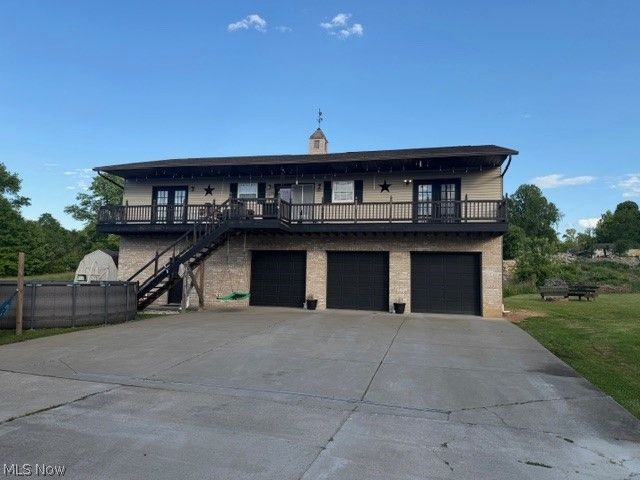 64 Viscose Road, Parkersburg, WV 26101