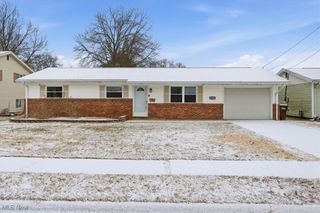 750 Covey Court, Belpre, OH 45714