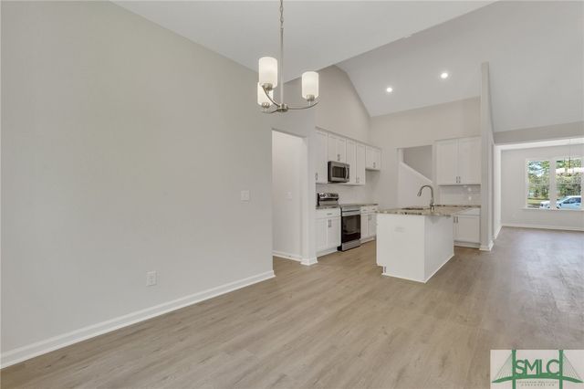 807 Highland Circle, Richmond Hill, GA 31324