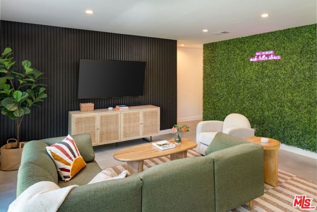 3730 E Camino San Miguel, Palm Springs, CA 92264