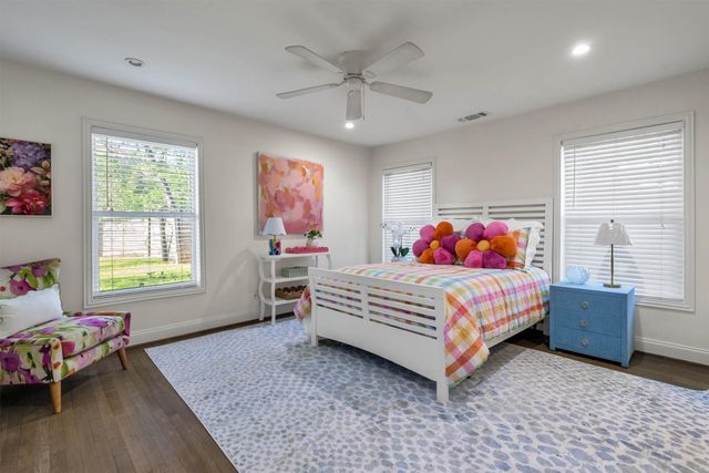 6514 Kenwell Street, Dallas, TX 75209